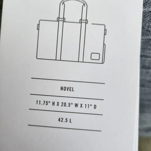 Herschel Supply Co. Novel Duffel Bag Grey Travel Gym Weekend Over Night - Picture 6 of 11